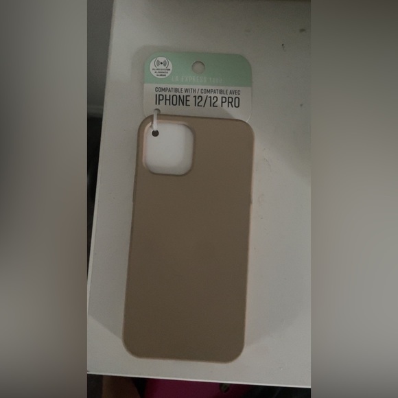 💕3 FOR $15💕 IPHONE 12/12 PRO BROWN PHONE CASE - Picture 6 of 7